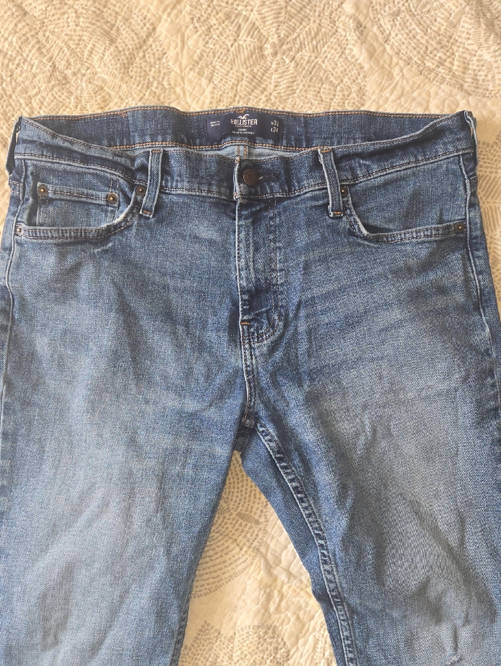 Hollister Men's Medium Blue Slim Straight Jeans